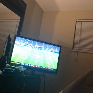 Meet your Posher, Devin